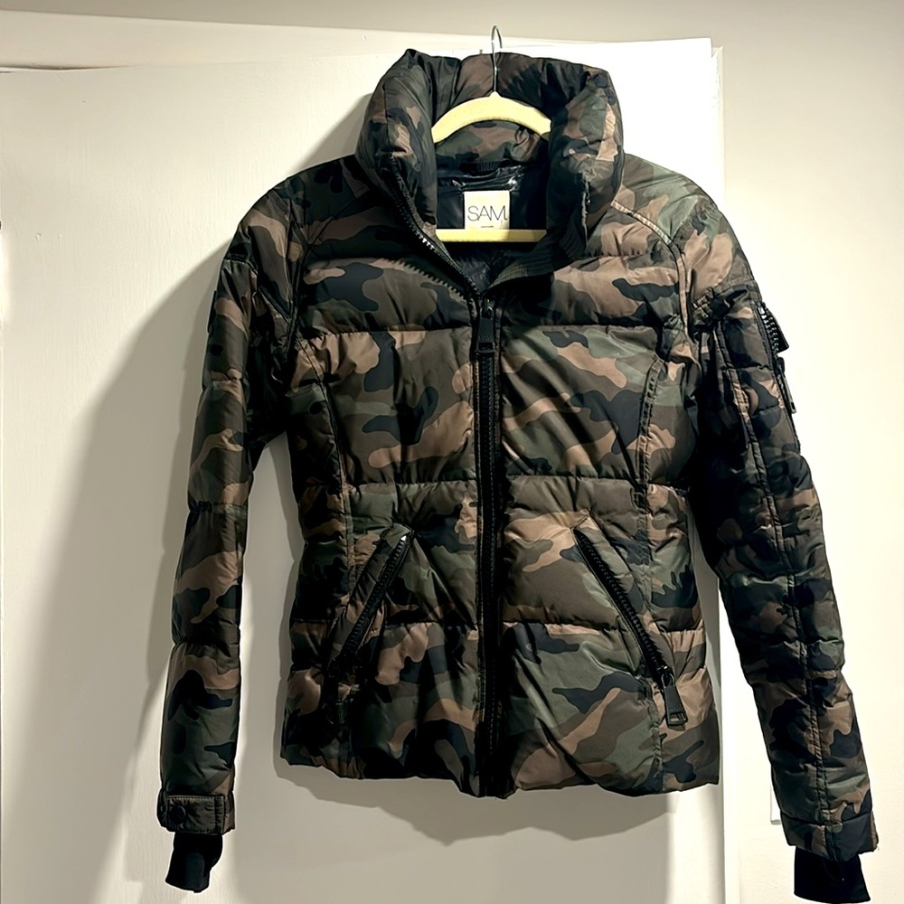 Sam down jacket, size small, excellent condition
